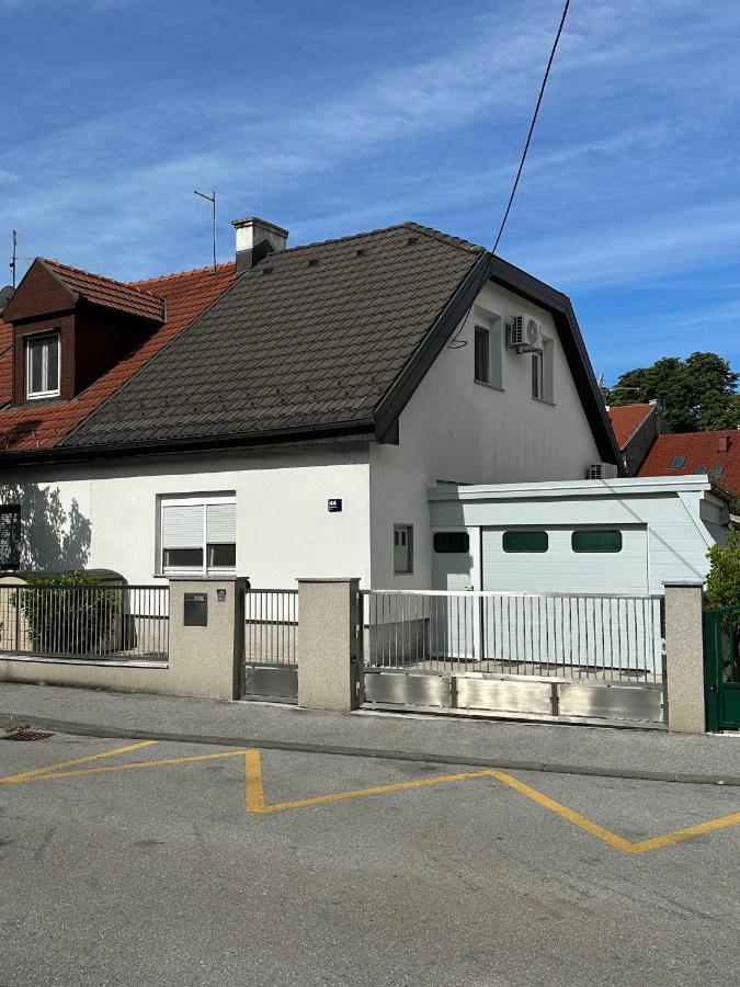 Maksimirhouse Villa Zagreb Exterior photo